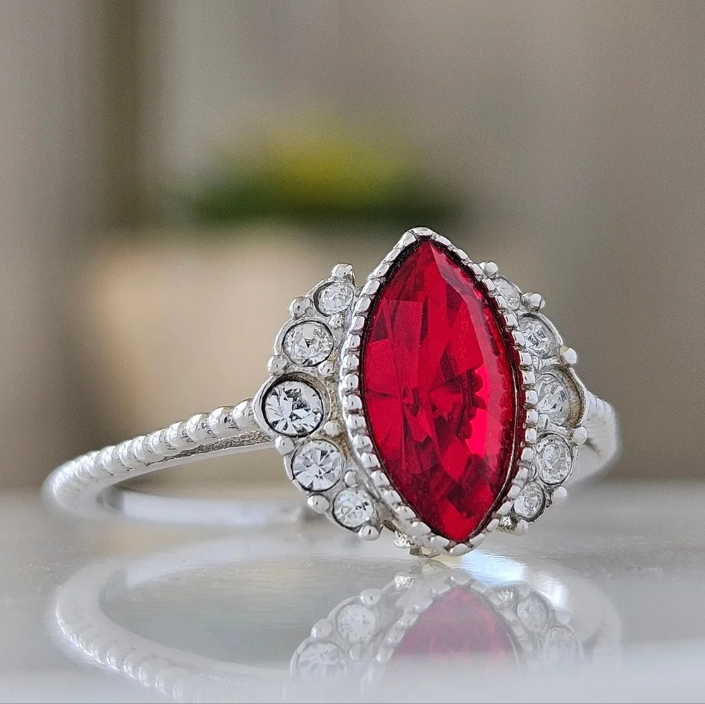 Marquise Red Swarovski Ring, 925 Sterling Silver Ruby Collection - Picture 4 of 5